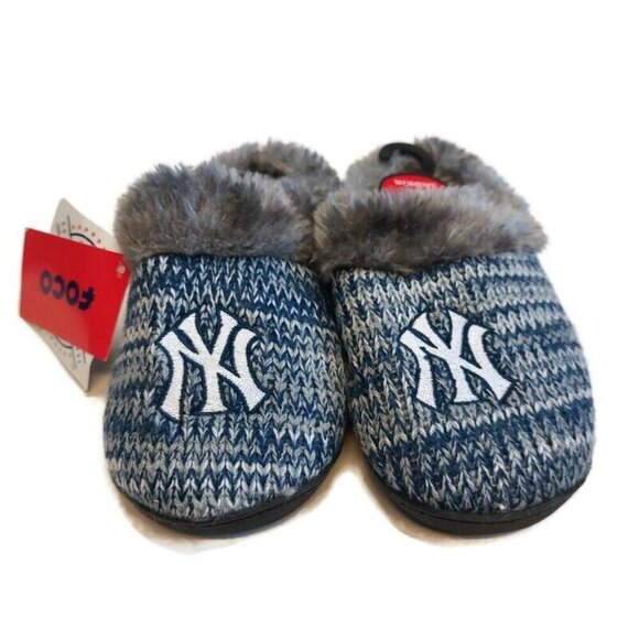 FOCO New York Yankees LOGO Slippers Peak Slide Slip On Shoes Womens Small (5-6) - Picture 5 of 9